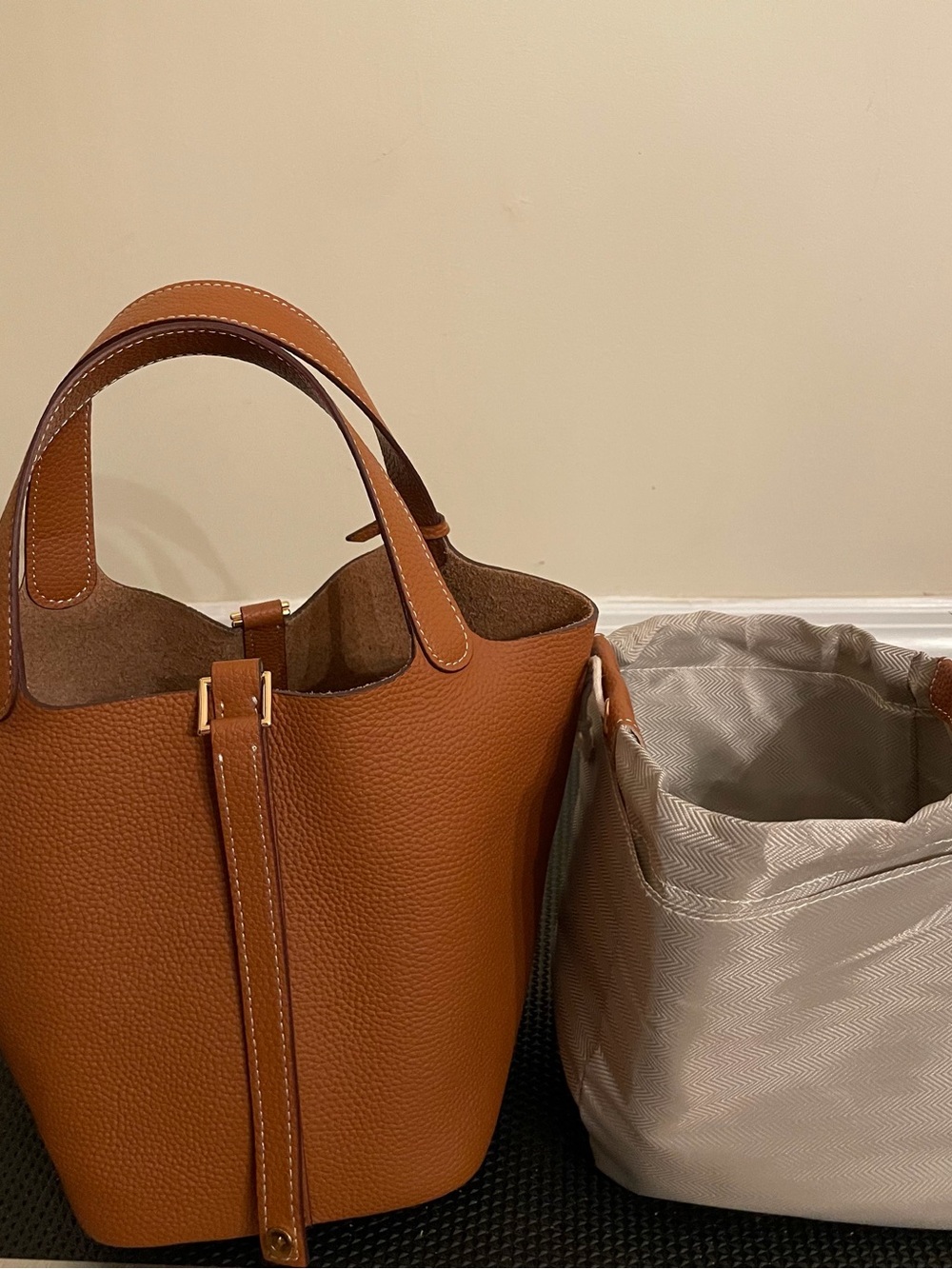 Structured Tan Leather  Bucket Bag with Removable Insert Real Leather